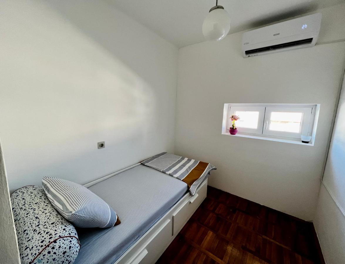 City Center Square Deluxe Nest Podgorica Bagian luar foto