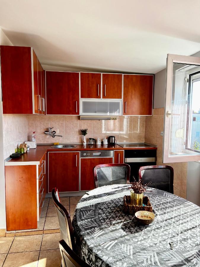 City Center Square Deluxe Nest Podgorica Bagian luar foto