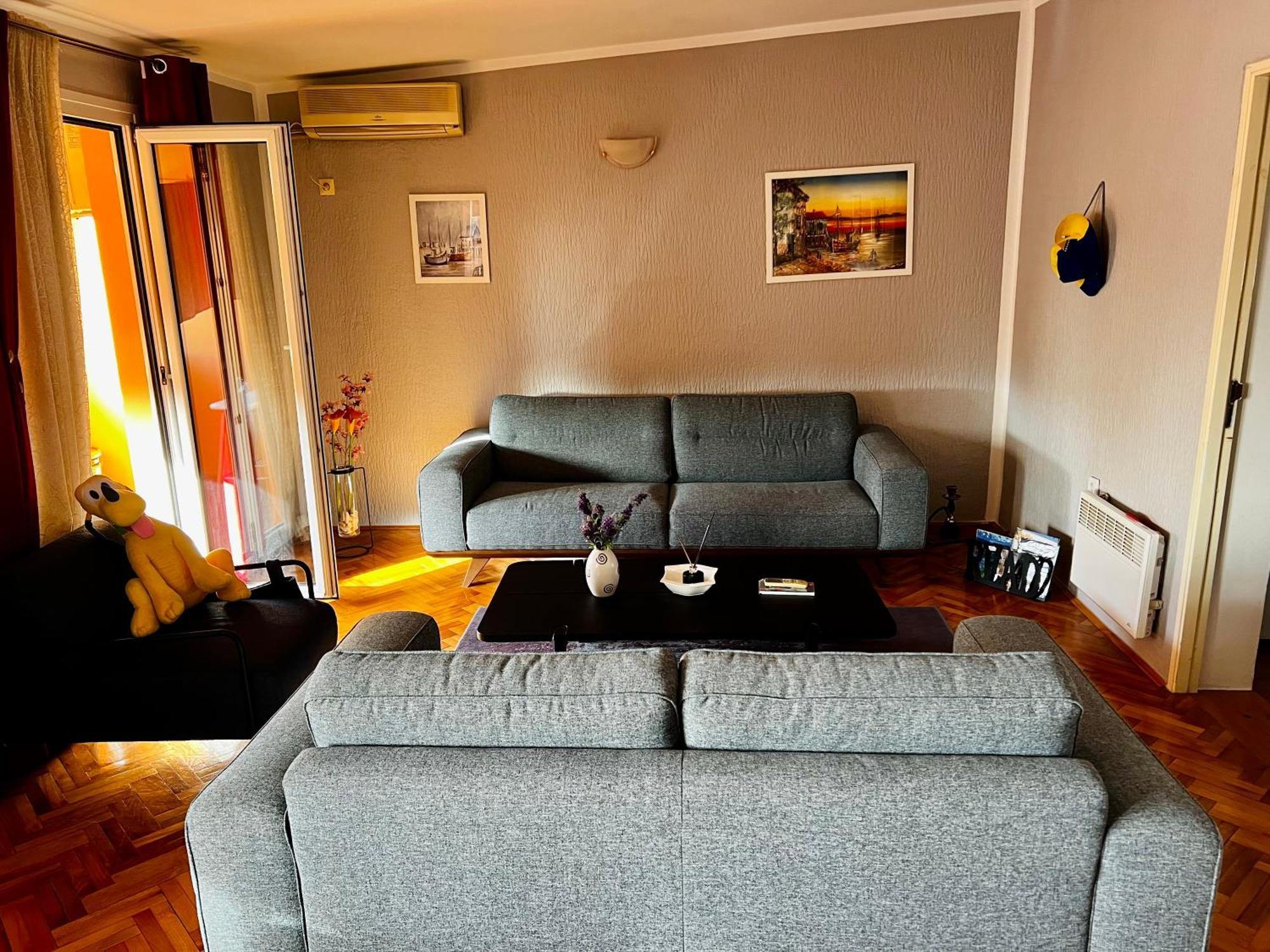 City Center Square Deluxe Nest Podgorica Bagian luar foto